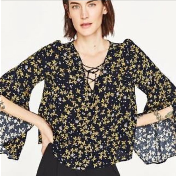 Zara Tops - Zara floral print bell sleeve cropped top size S